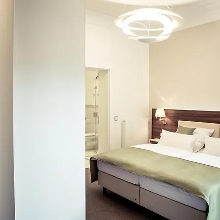Weinhaus Uhle 4*