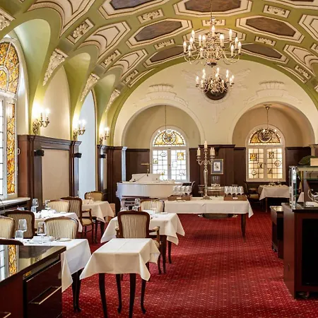 Weinhaus Uhle 4*